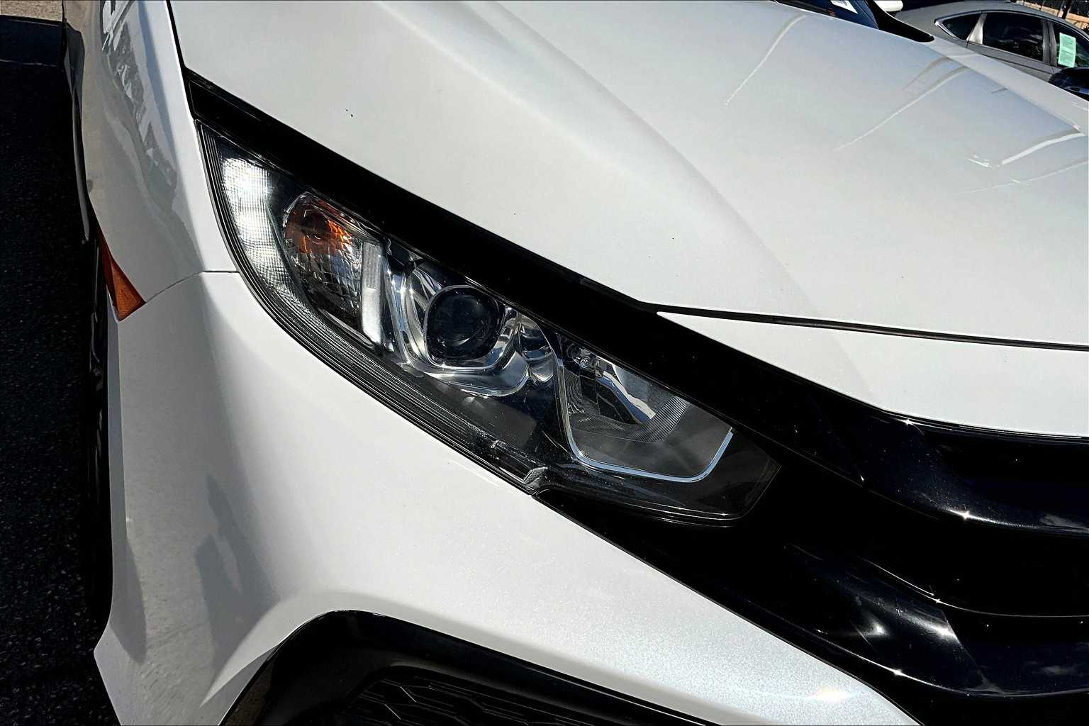 2019 Honda Civic Hatchback EX photo 27