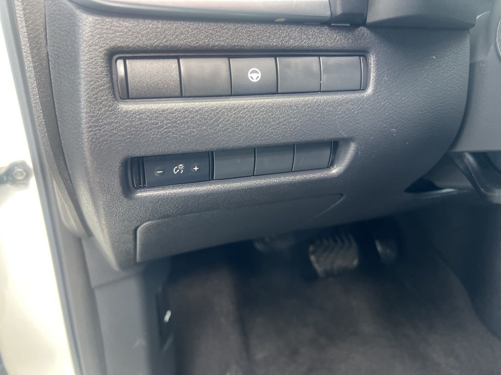 2023 Nissan Rogue SV photo 46