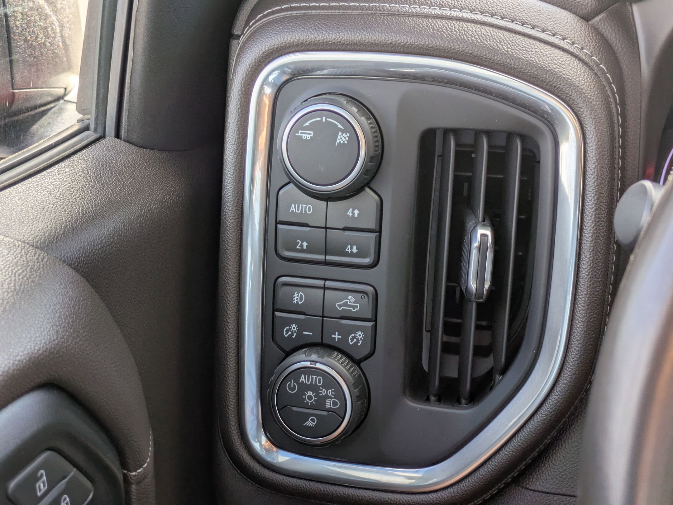 2019 Chevrolet Silverado 1500 LTZ photo 24