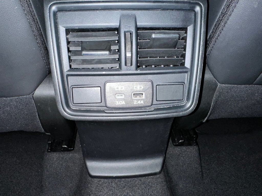 2025 Subaru Forester Premium photo 16