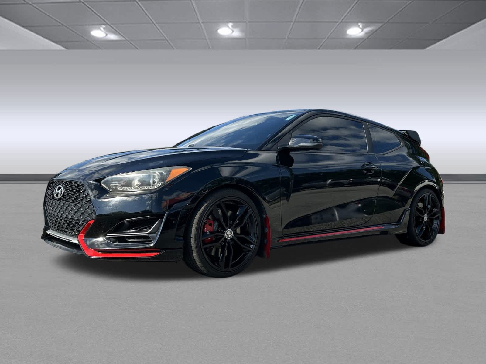 2020 Hyundai Veloster N photo 3