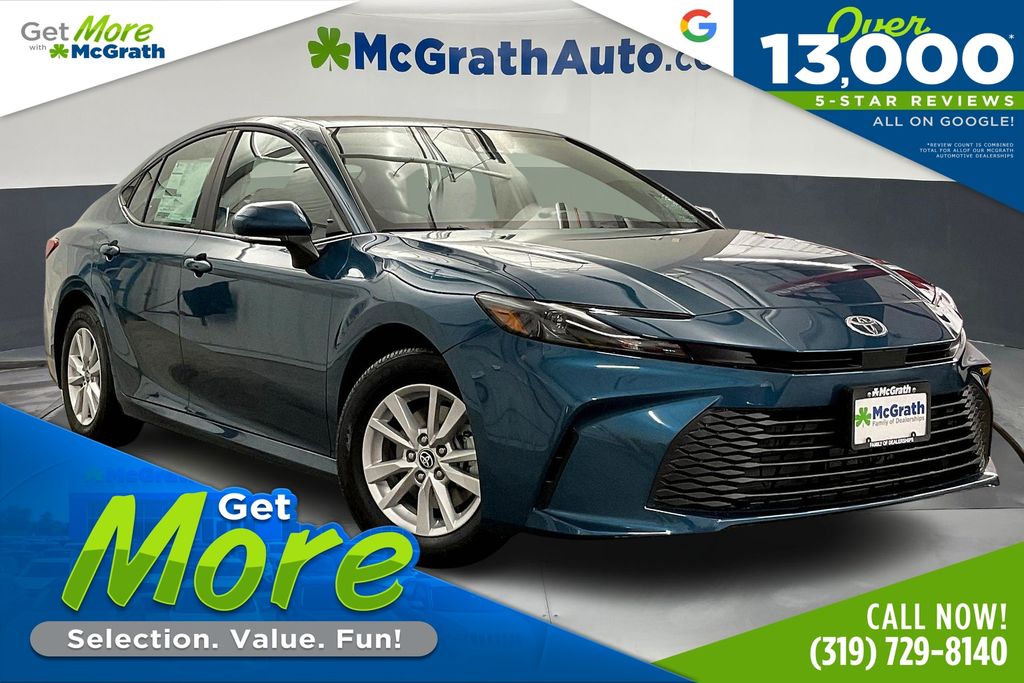 2026 Toyota Camry LE's photo