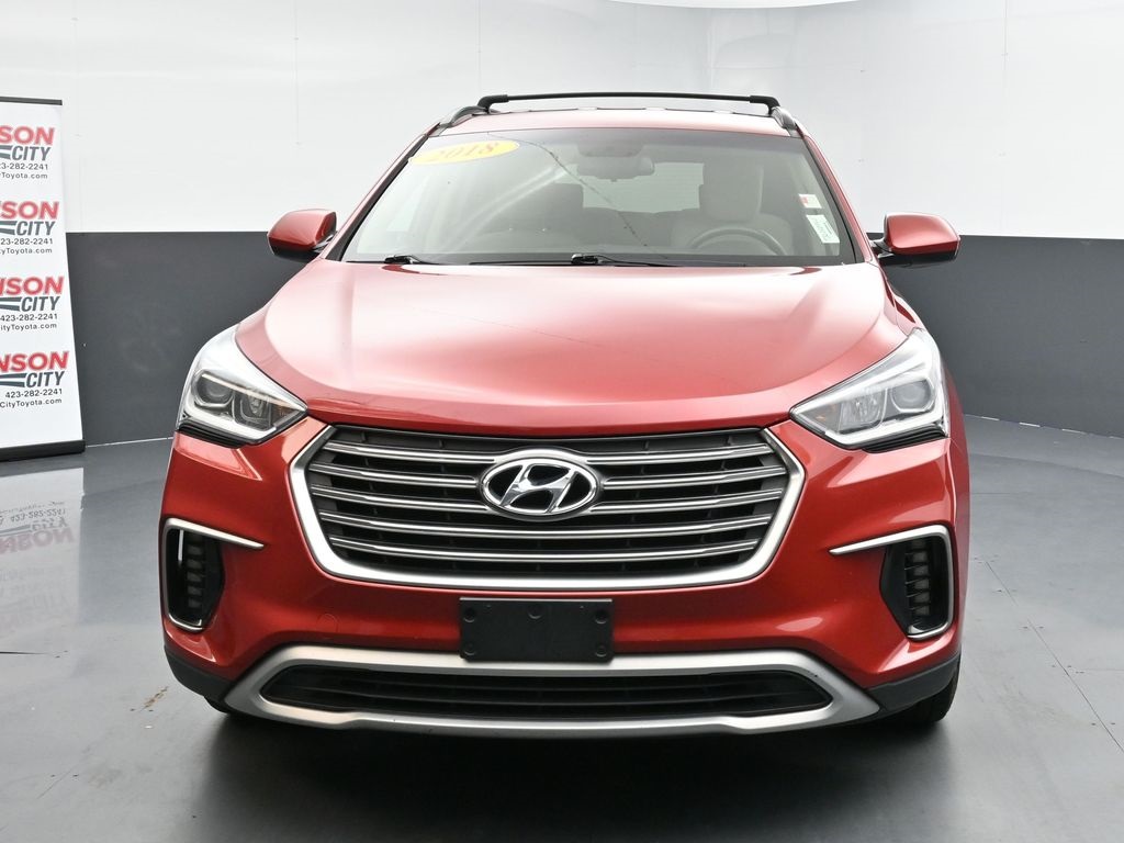 2018 Hyundai Santa Fe SE photo 2
