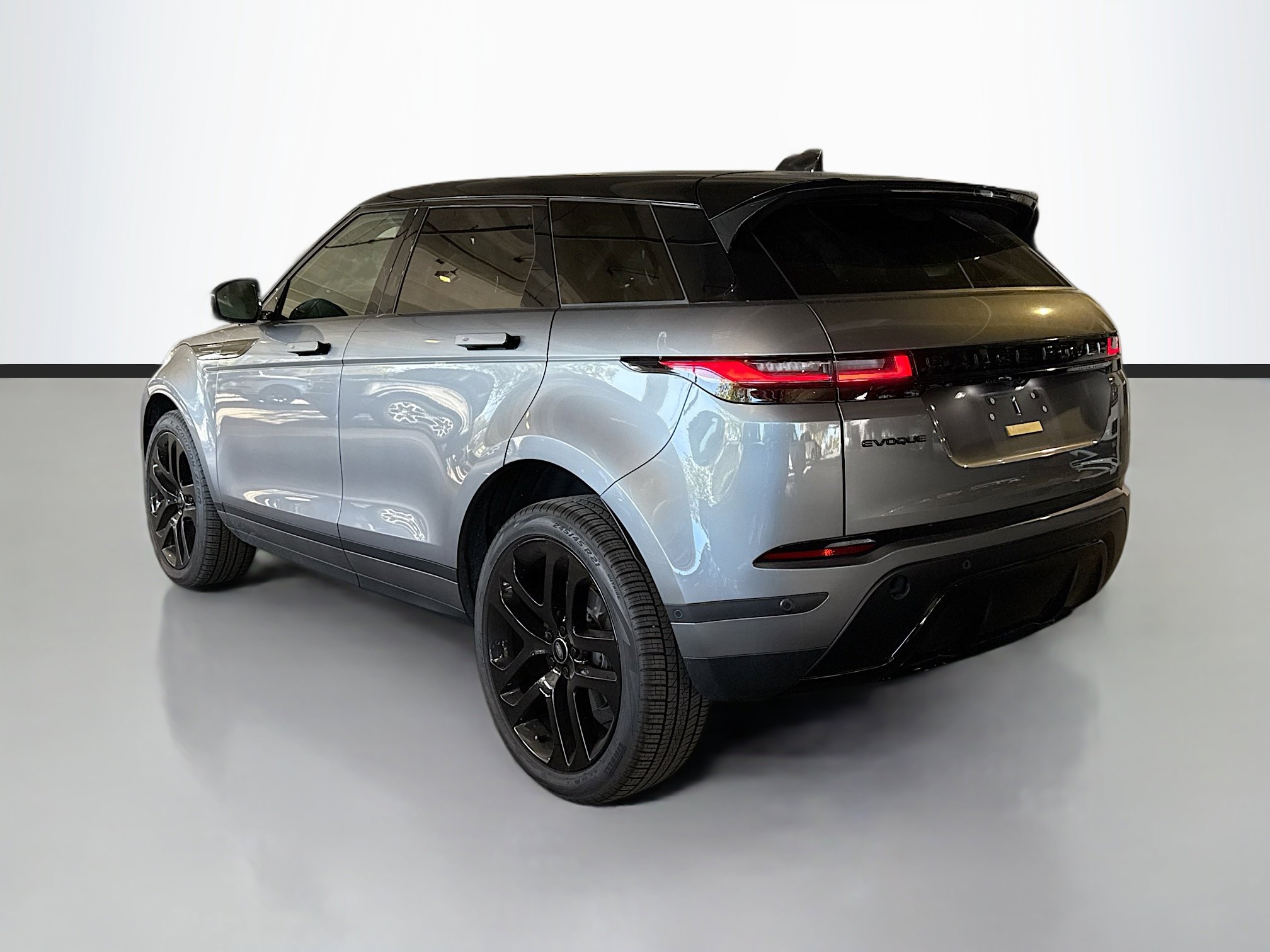 2026 Land Rover Range Rover Evoque S photo 3