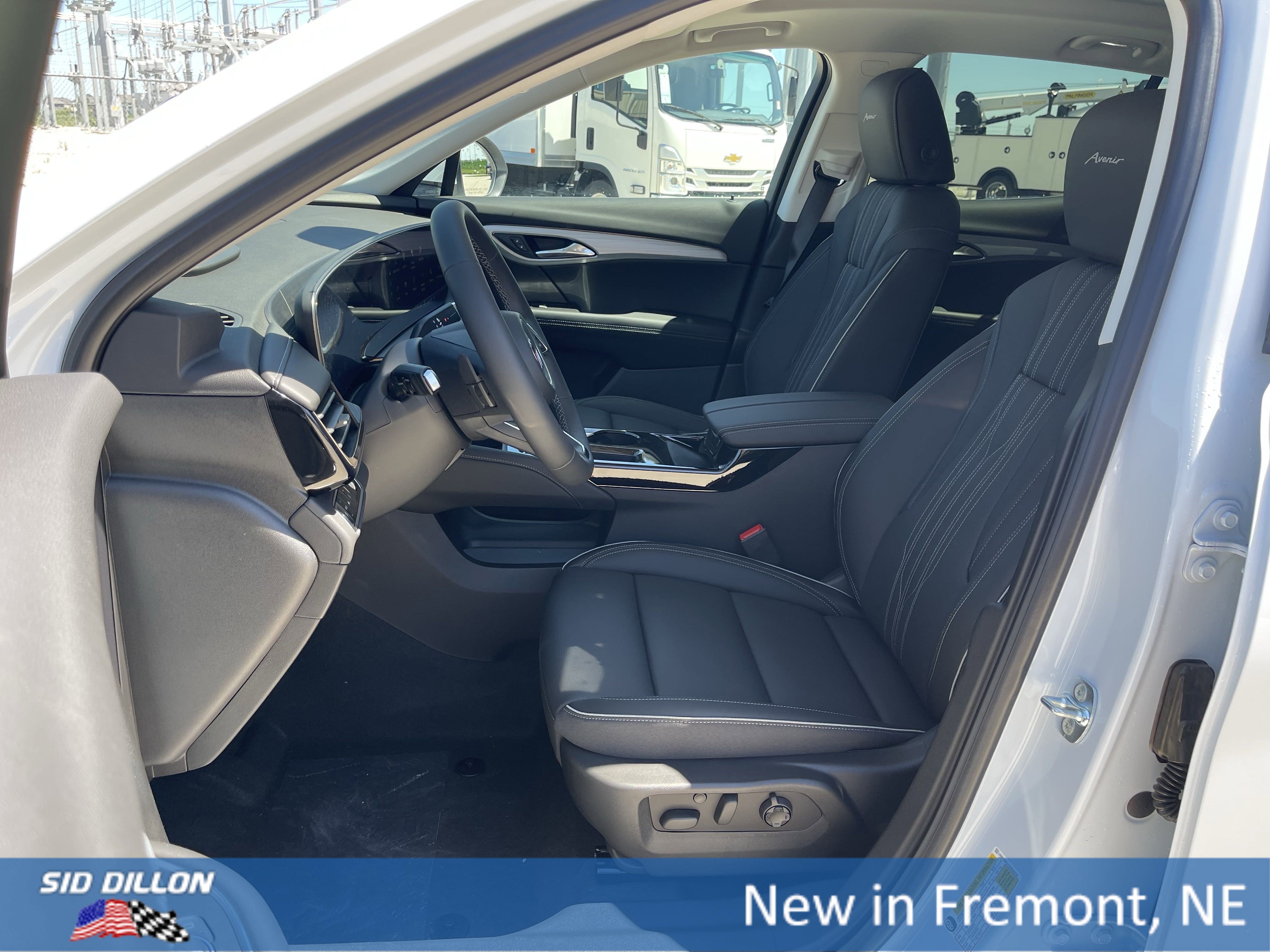 2025 Buick Envision Avenir photo 5