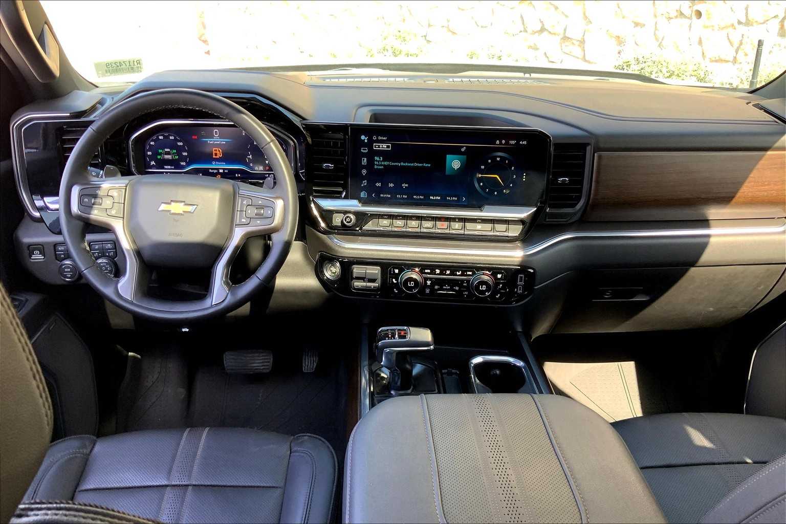 2024 Chevrolet Silverado 1500 High Country photo 26