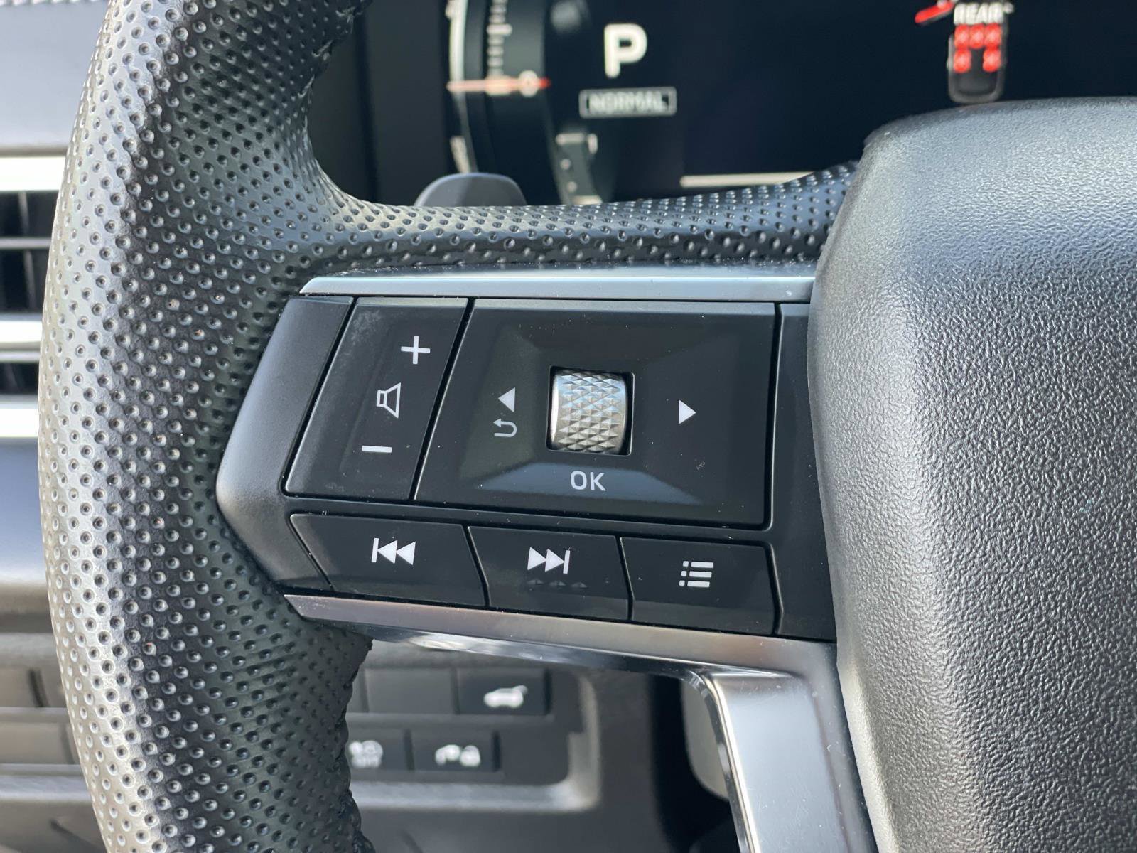 2023 Mitsubishi Outlander PHEV SE photo 8