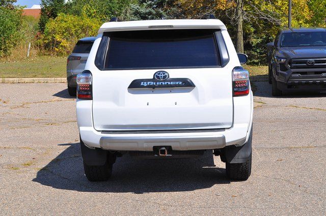 2020 Toyota 4Runner TRD Off-Road 4WD photo 4