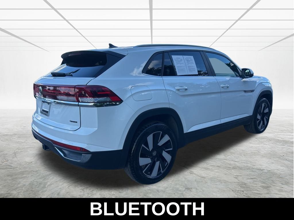 2024 Volkswagen Atlas Cross Sport SE Technology photo 3