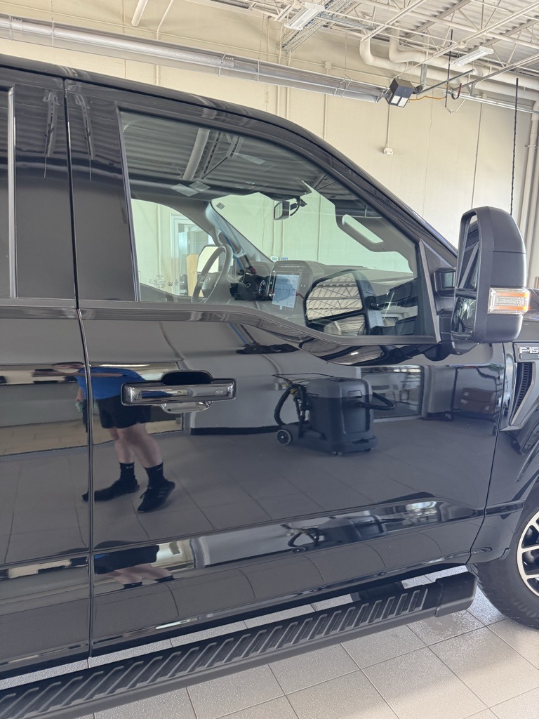 2023 Ford F-150 XLT photo 30
