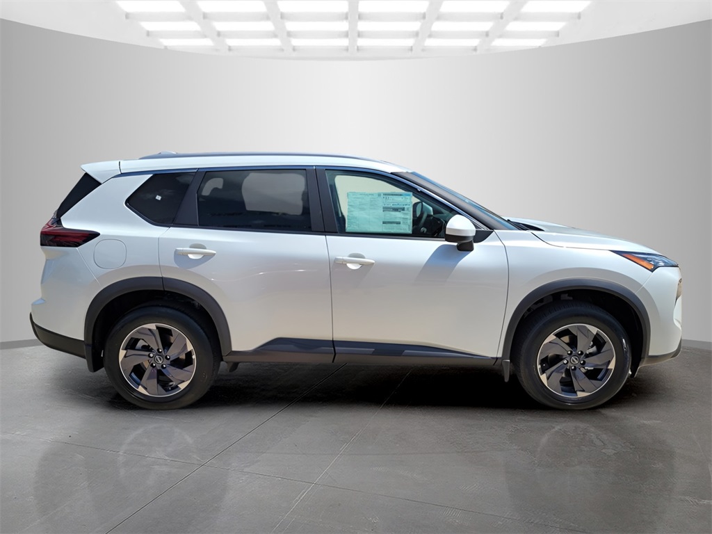 2025 Nissan Rogue SV photo 6