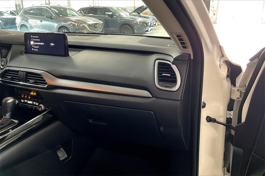 2022 Mazda CX-9 Touring photo 12