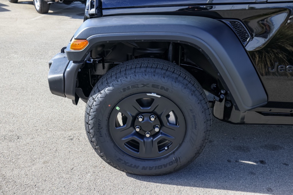 New 2026 Black Clear-Coat Exterior Paint Jeep Sport image 10