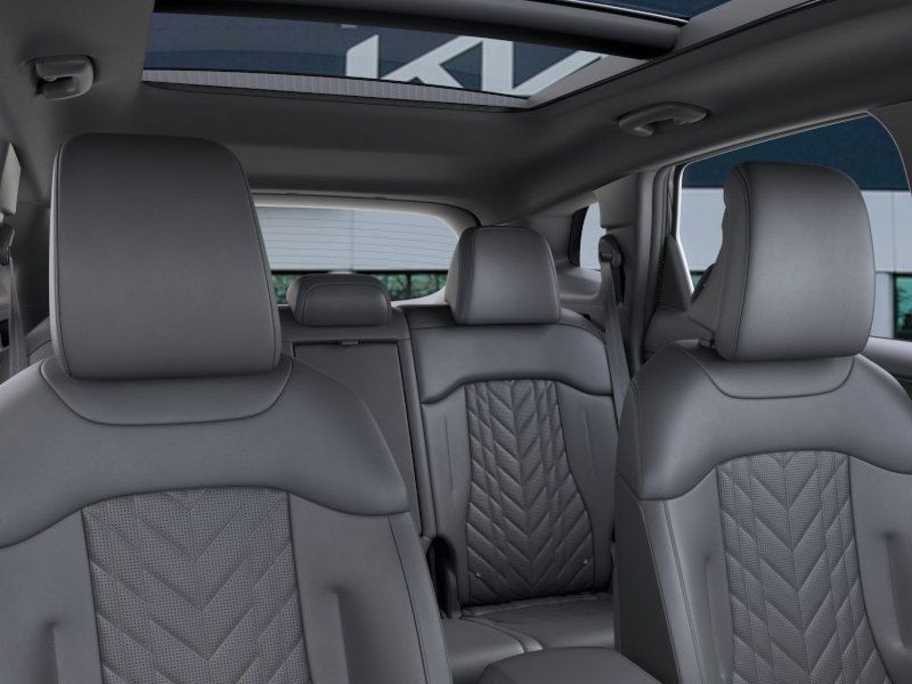 2025 Kia Sportage Plug-In Hybrid X-Line photo 23