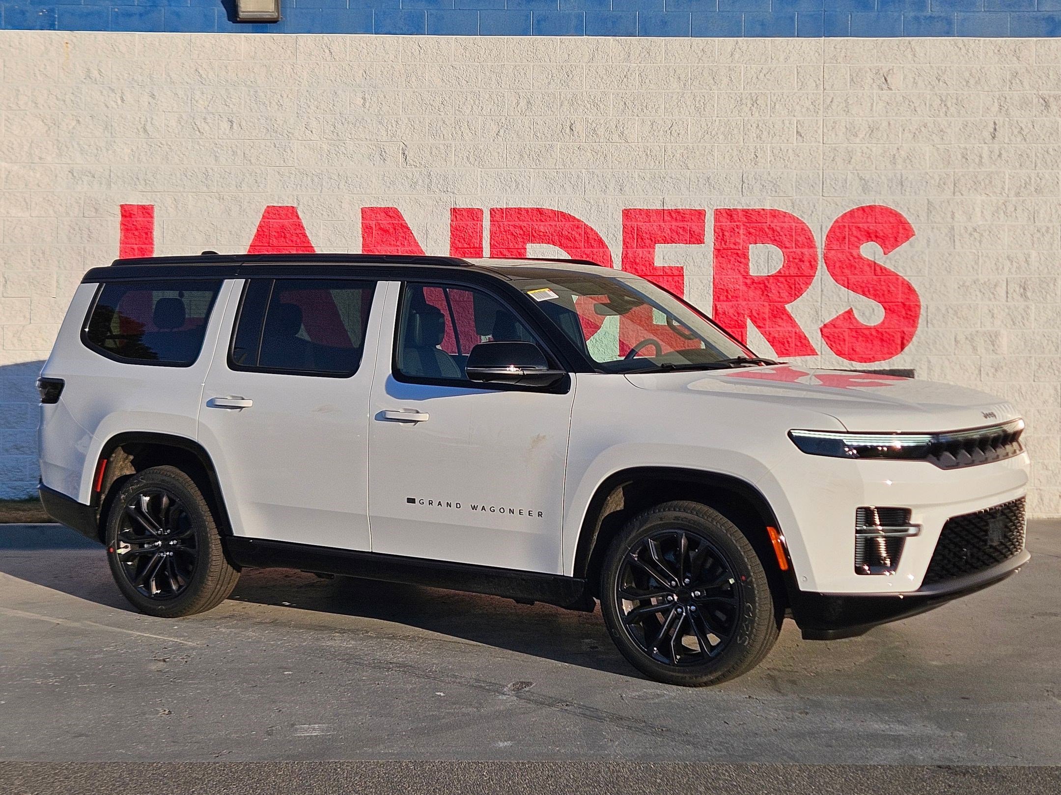 2026 Jeep Grand Wagoneer Summit Obsidian's photo