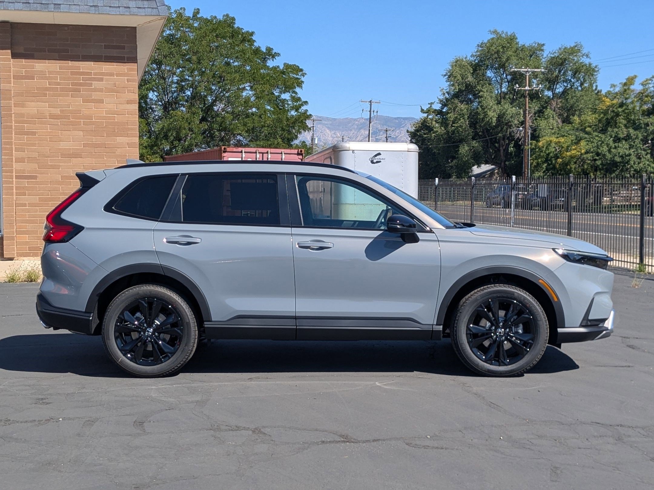 2026 Honda CR-V Sport Touring Hybrid photo 2