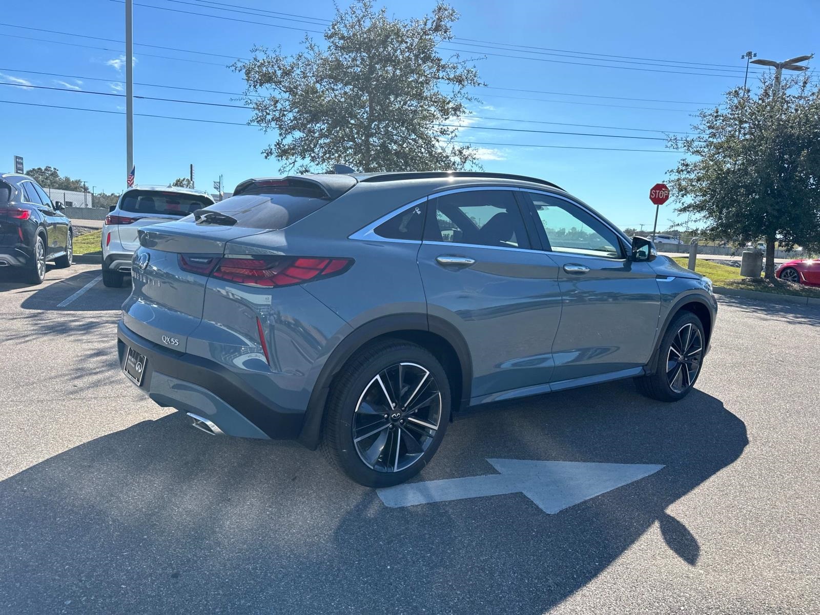 2025 Infiniti QX55 Essential photo 4