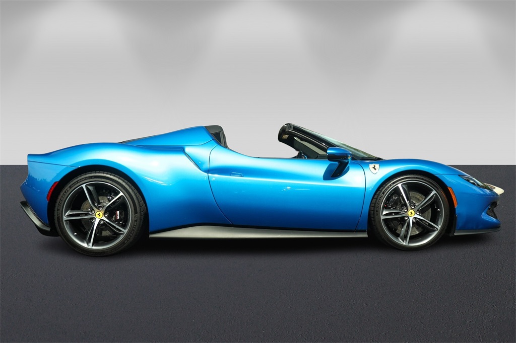 2024 Ferrari 296 GTS photo 2