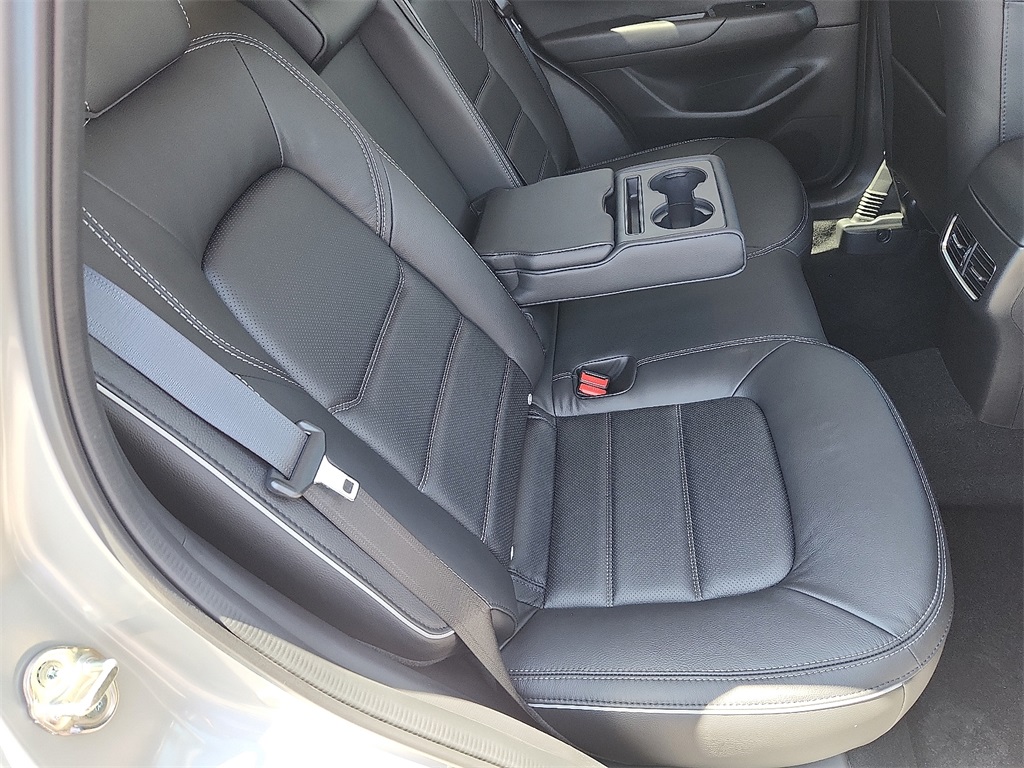 2025 Mazda CX-5 2.5 S Preferred photo 14