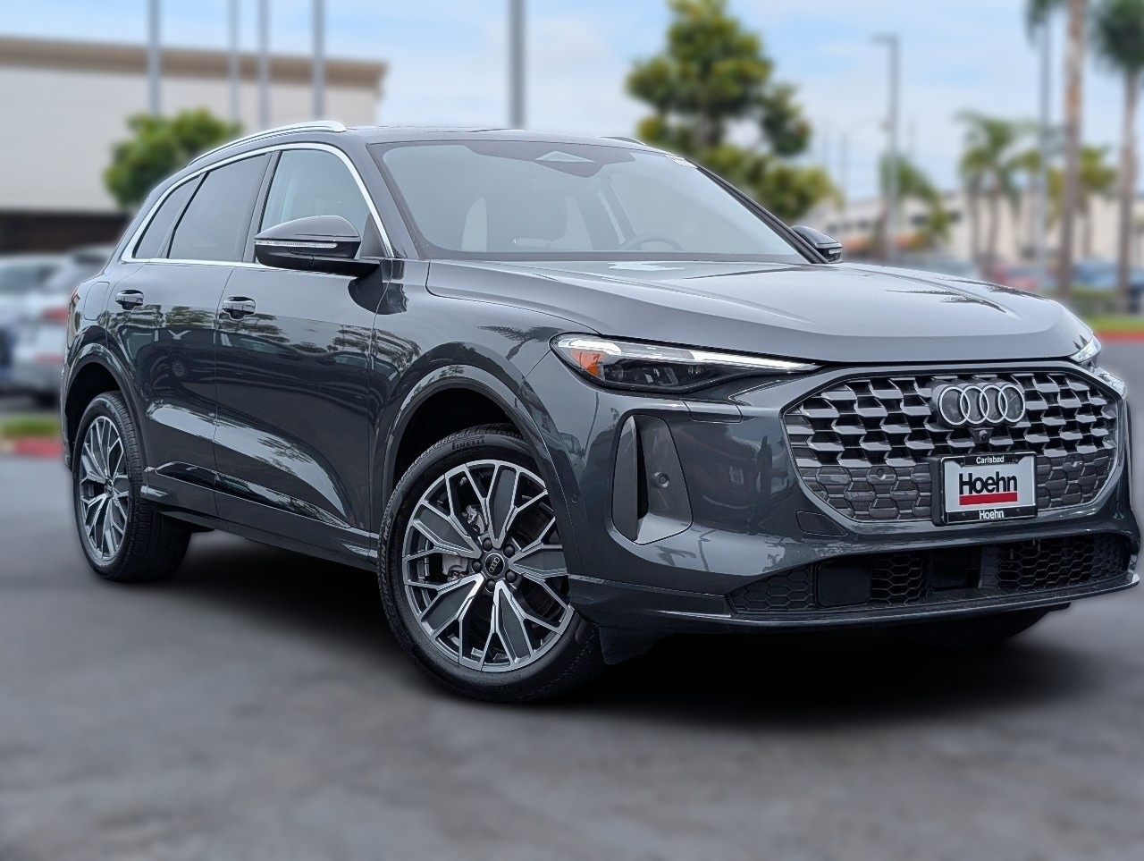 2025 Audi New Q5 Premium Plus's photo