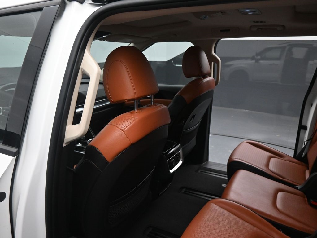 2024 Kia Carnival SX Prestige photo 19