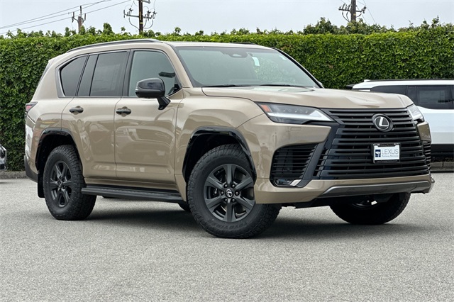 2025 Lexus LX photo 2