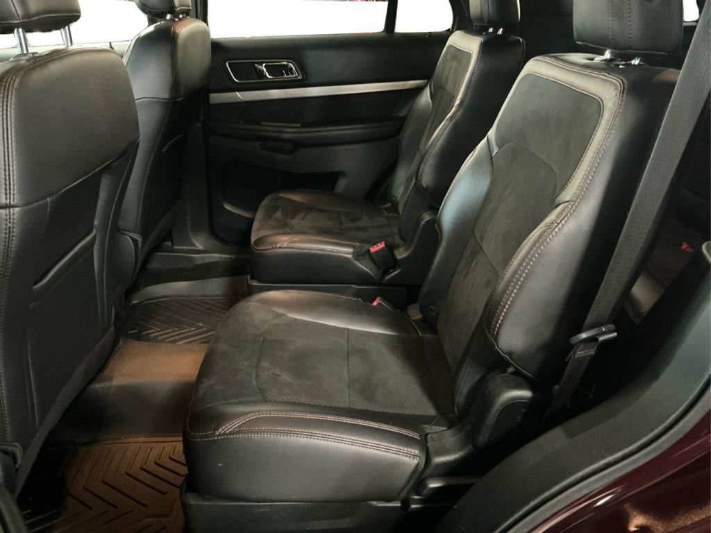 2018 Ford Explorer XLT photo 10