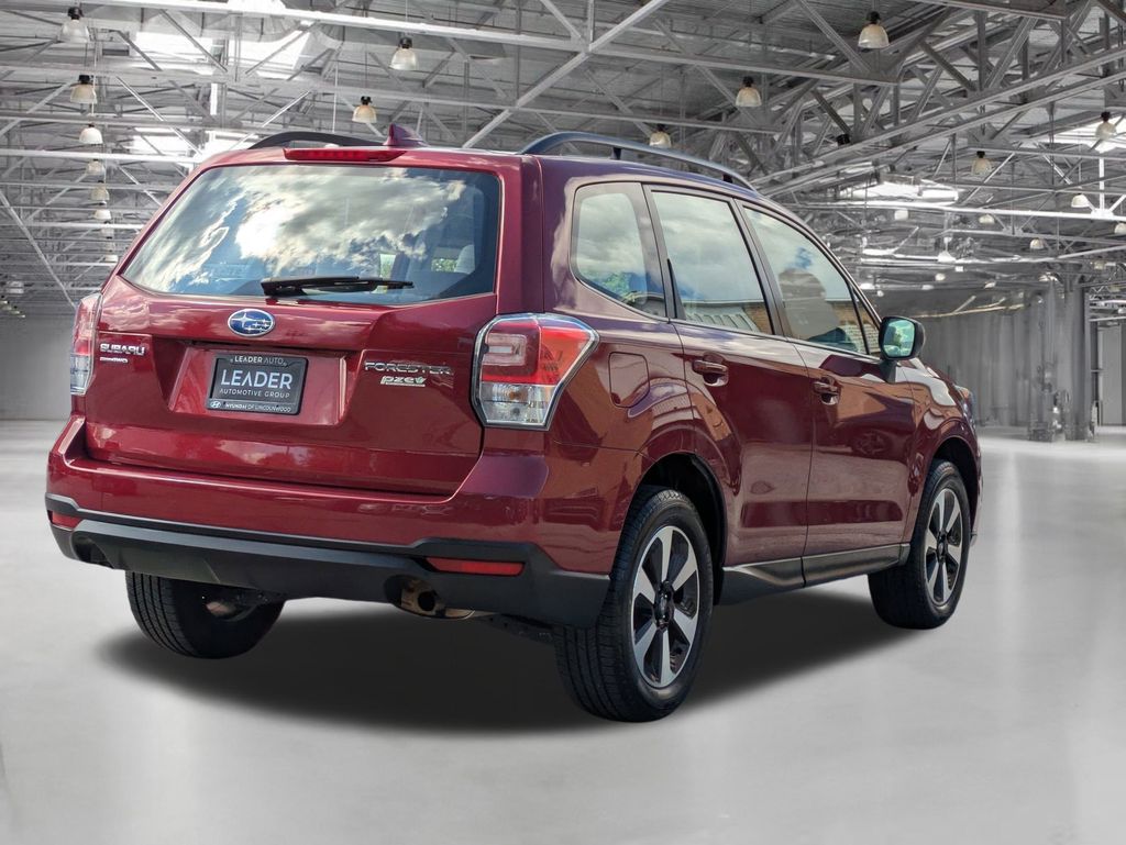 2017 Subaru Forester 2.5i photo 4