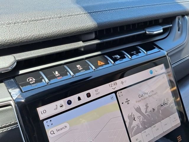2023 Jeep Grand Cherokee Limited photo 12