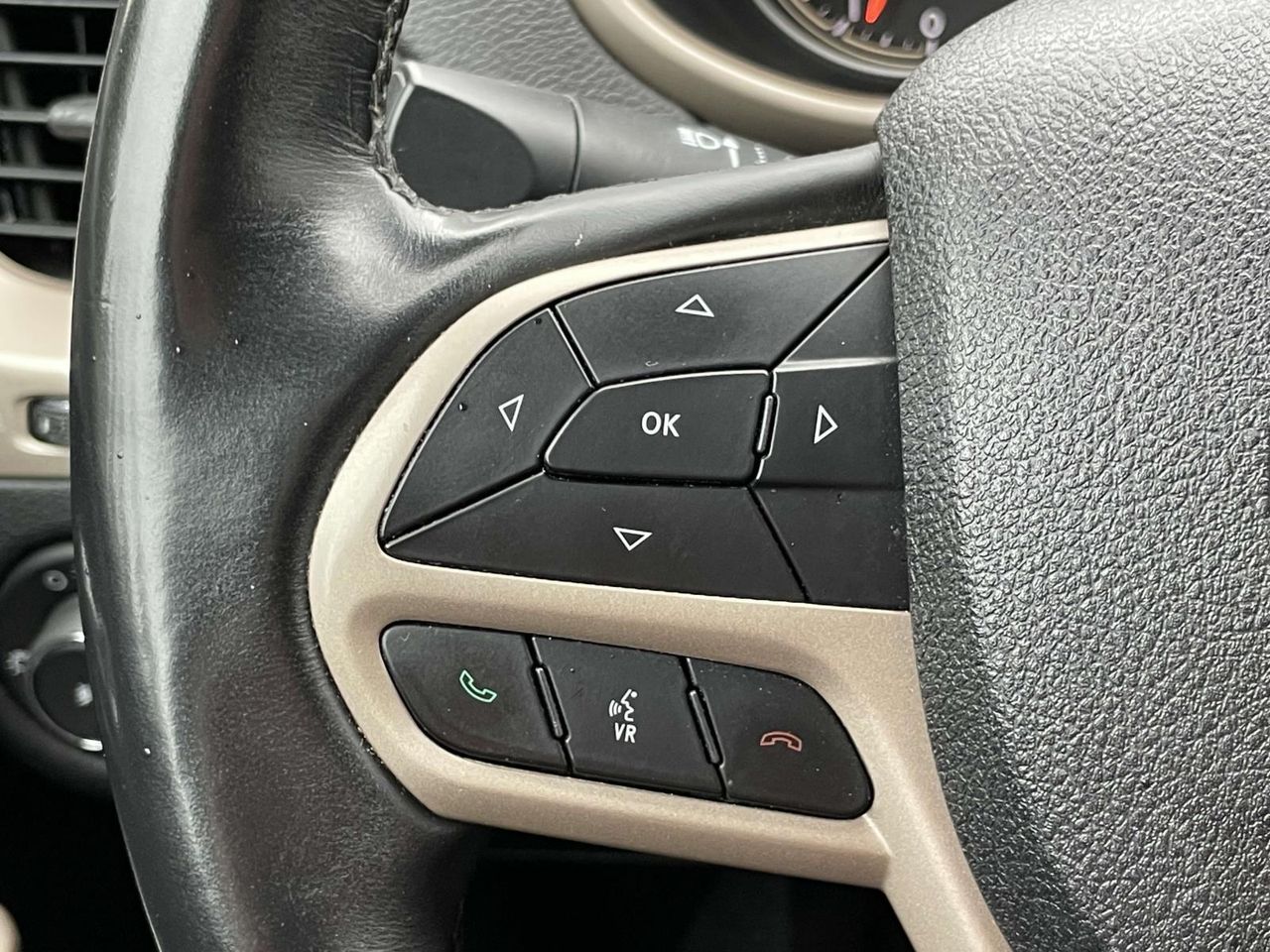 2017 Jeep Cherokee Latitude photo 17
