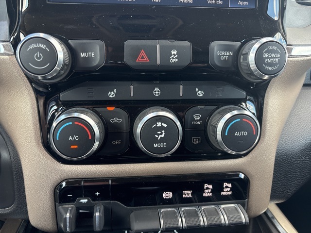 2022 Ram 2500 Laramie photo 6
