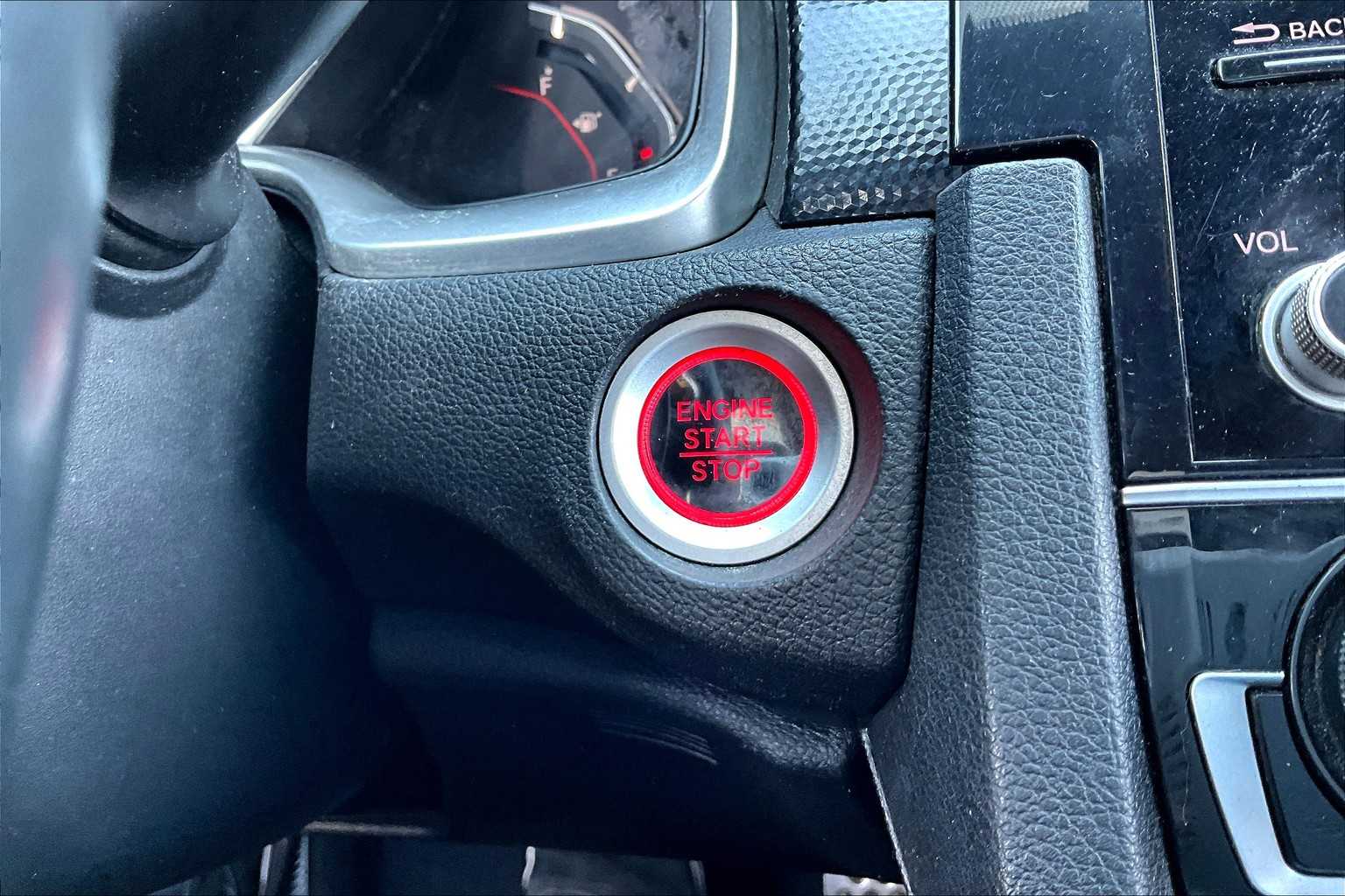 2020 Honda Civic Sport photo 32