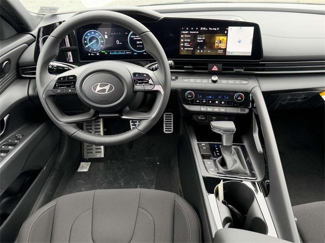 2025 Hyundai Elantra Hybrid SEL Sport photo 14