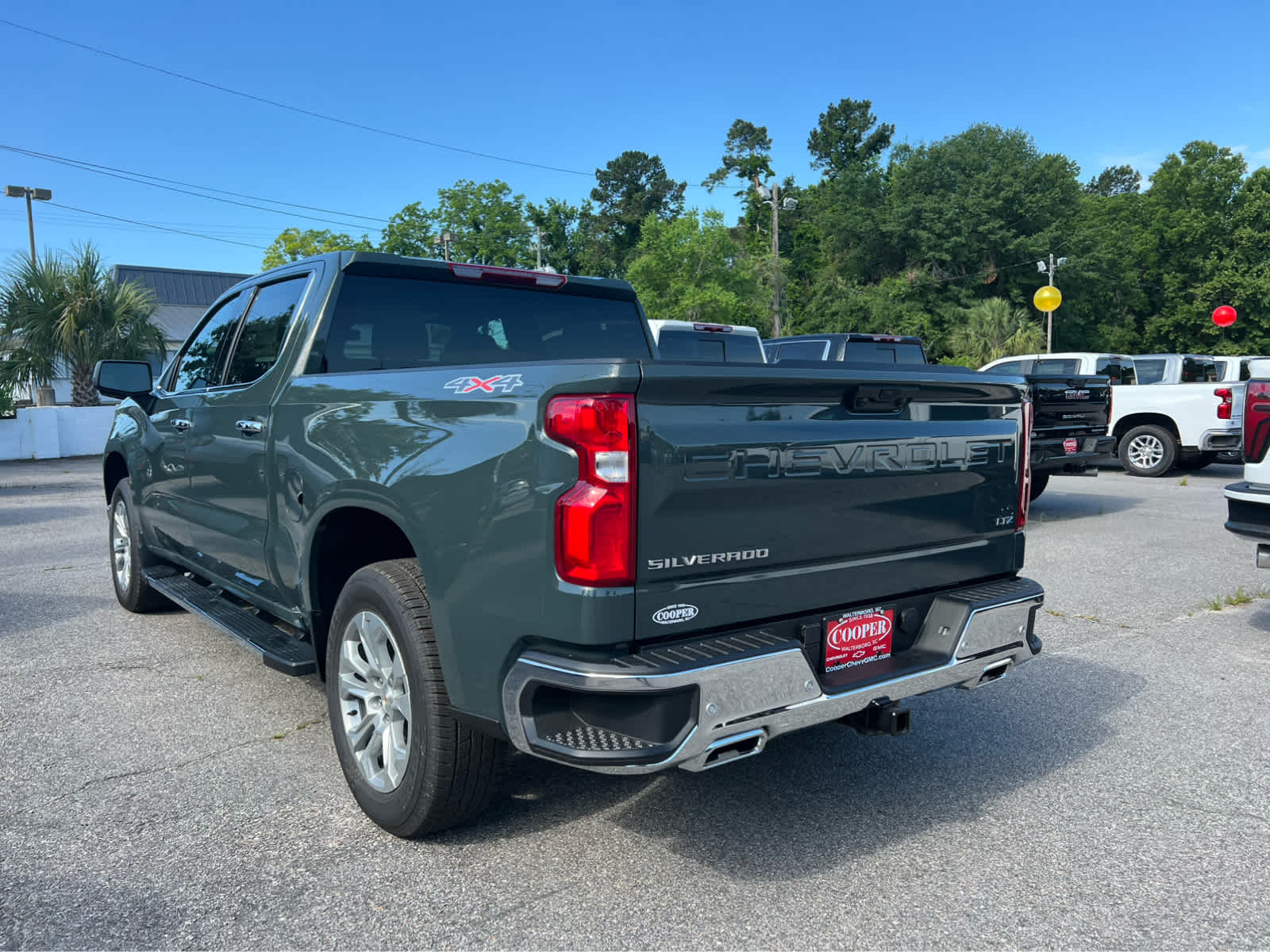 2025 Chevrolet Silverado 1500 LTZ photo 4
