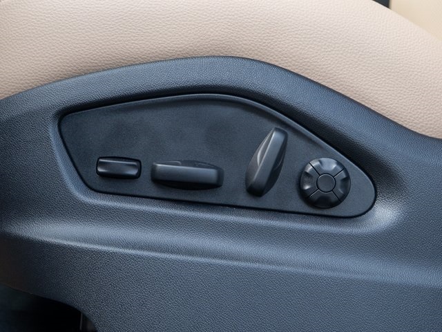 2026 Porsche Cayenne photo 20
