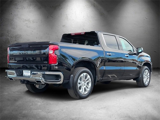 2024 Chevrolet Silverado 1500 LTZ photo 3