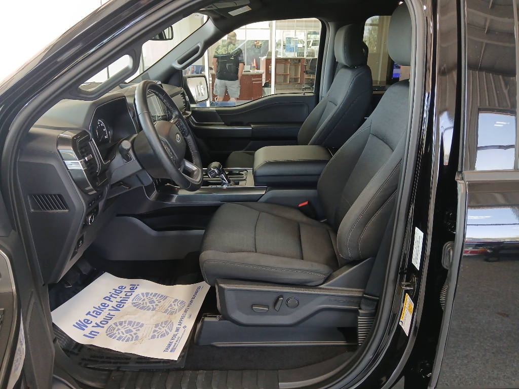2023 Ford F-150 XLT photo 11