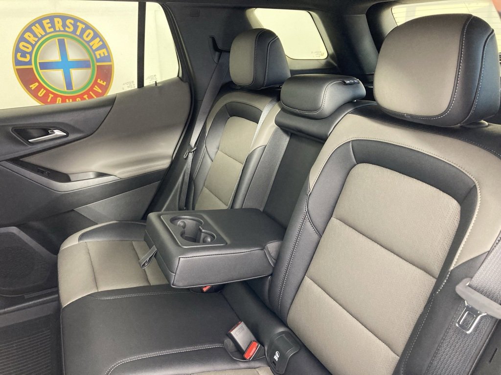 2026 Chevrolet Equinox LT photo 14