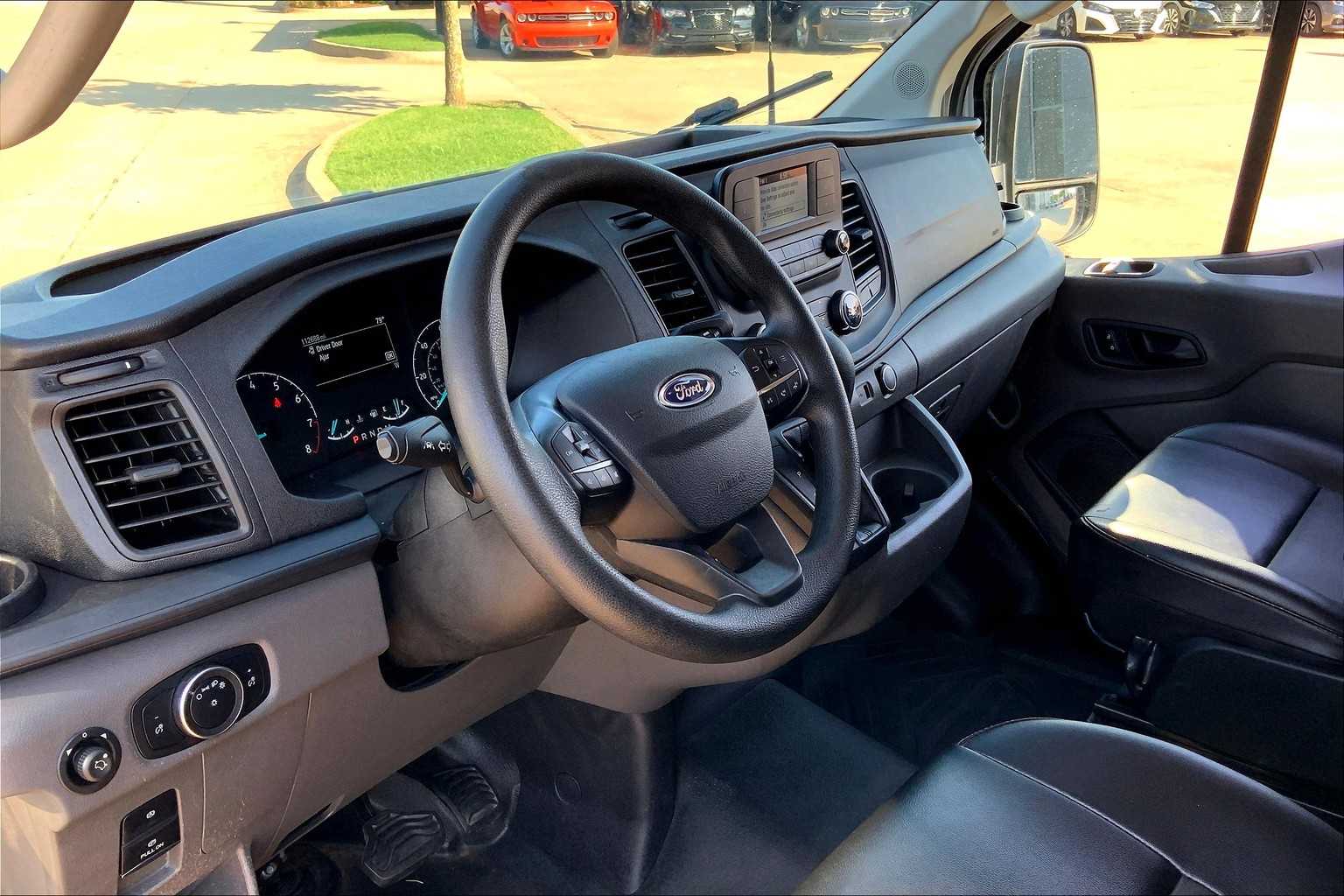 2021 Ford Transit photo 16