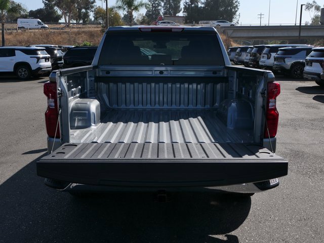 2025 Chevrolet Silverado 1500 LT photo 6