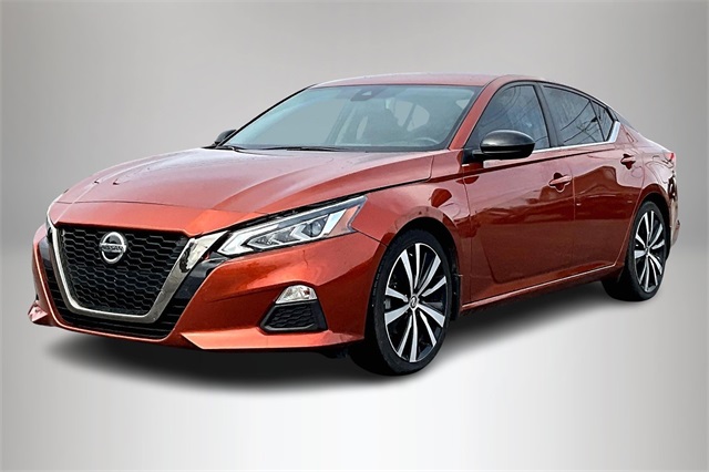 2022 Nissan Altima 2.5 SR photo 2