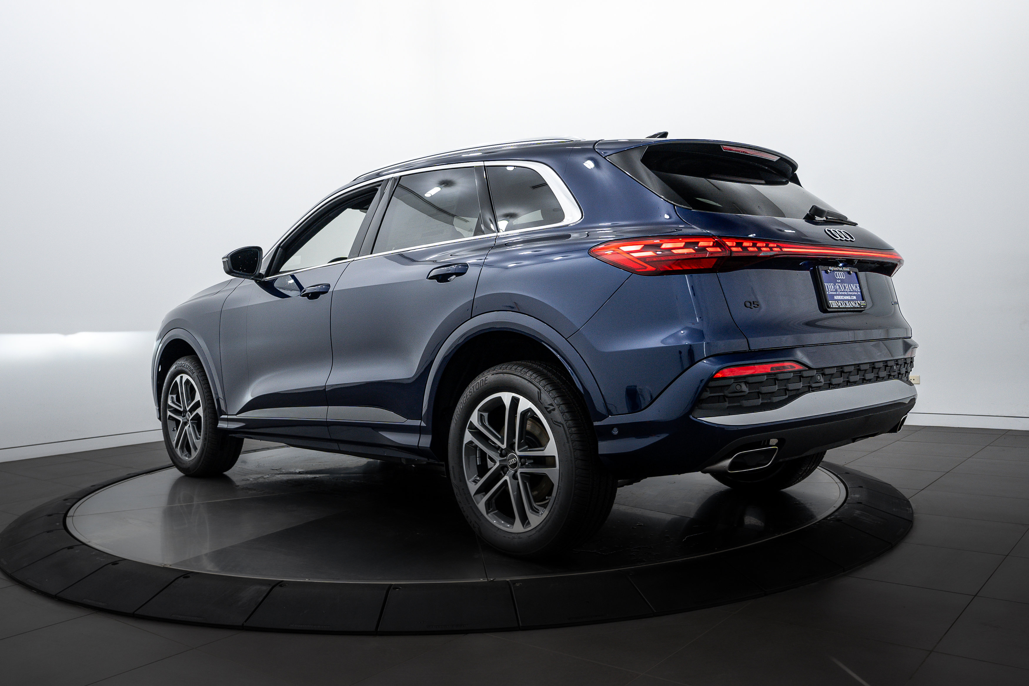 2025 Audi Q5 Premium Plus photo 4
