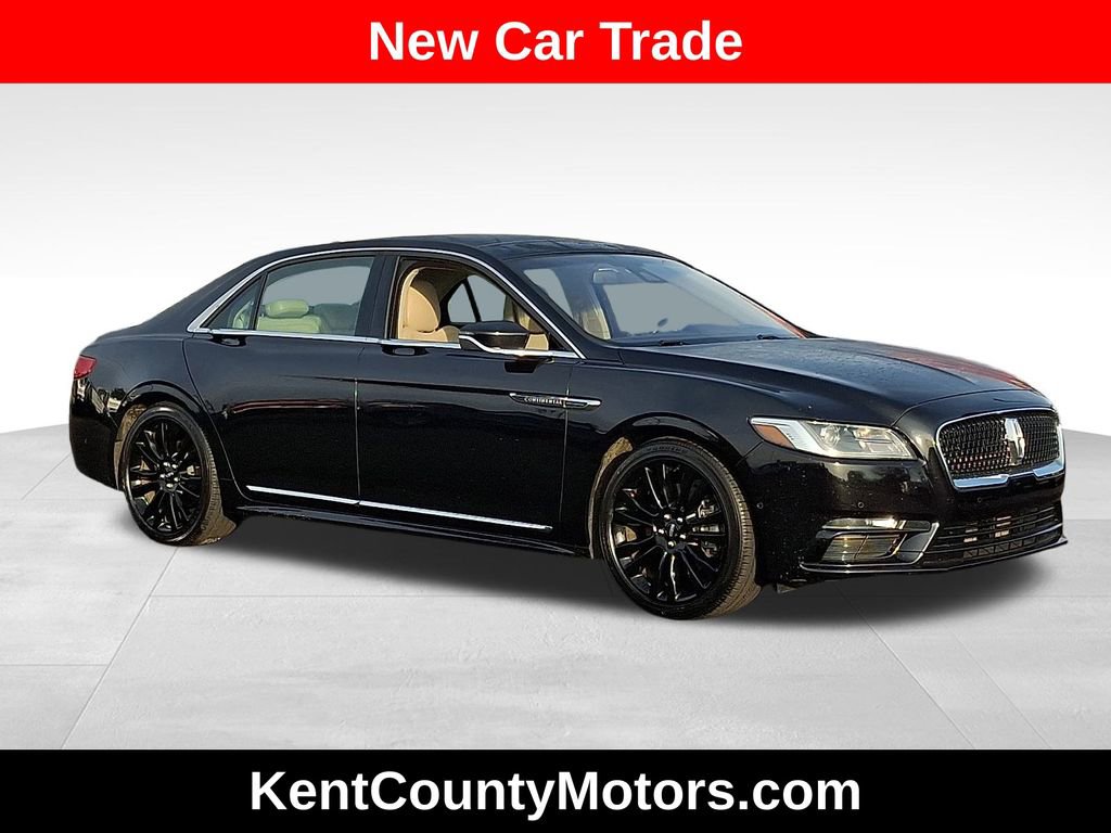 2020 Lincoln Continental Reserve's photo