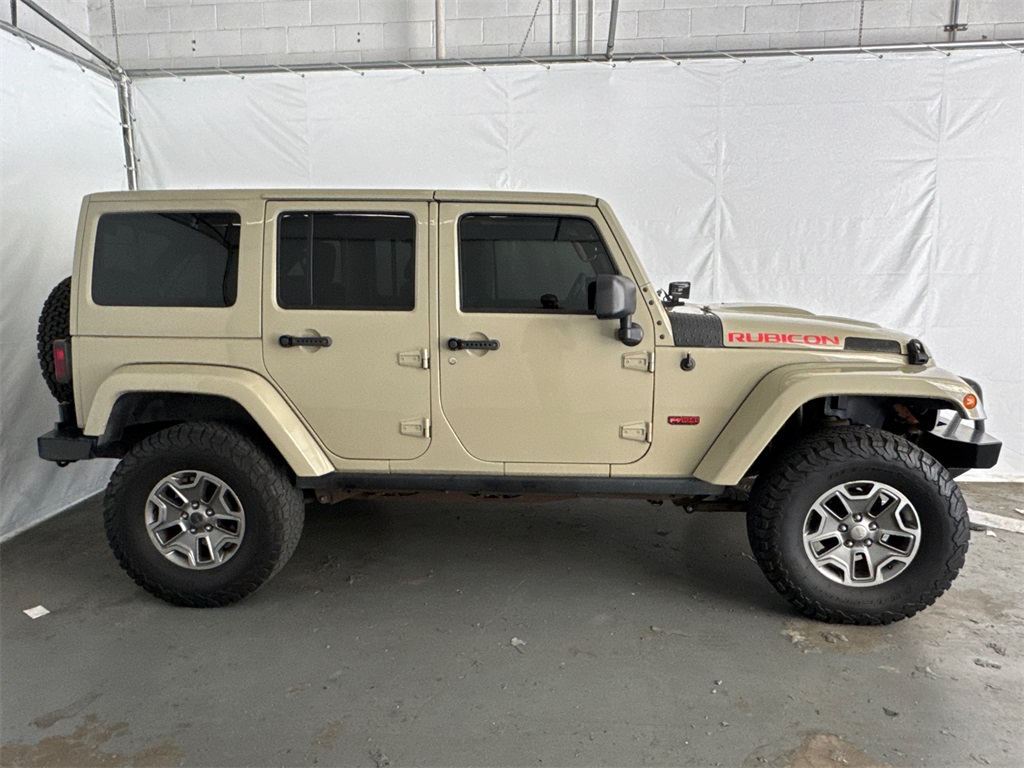 2011 Jeep Wrangler Unlimited Rubicon photo 3