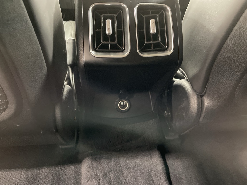 2024 Kia Sorento S photo 21