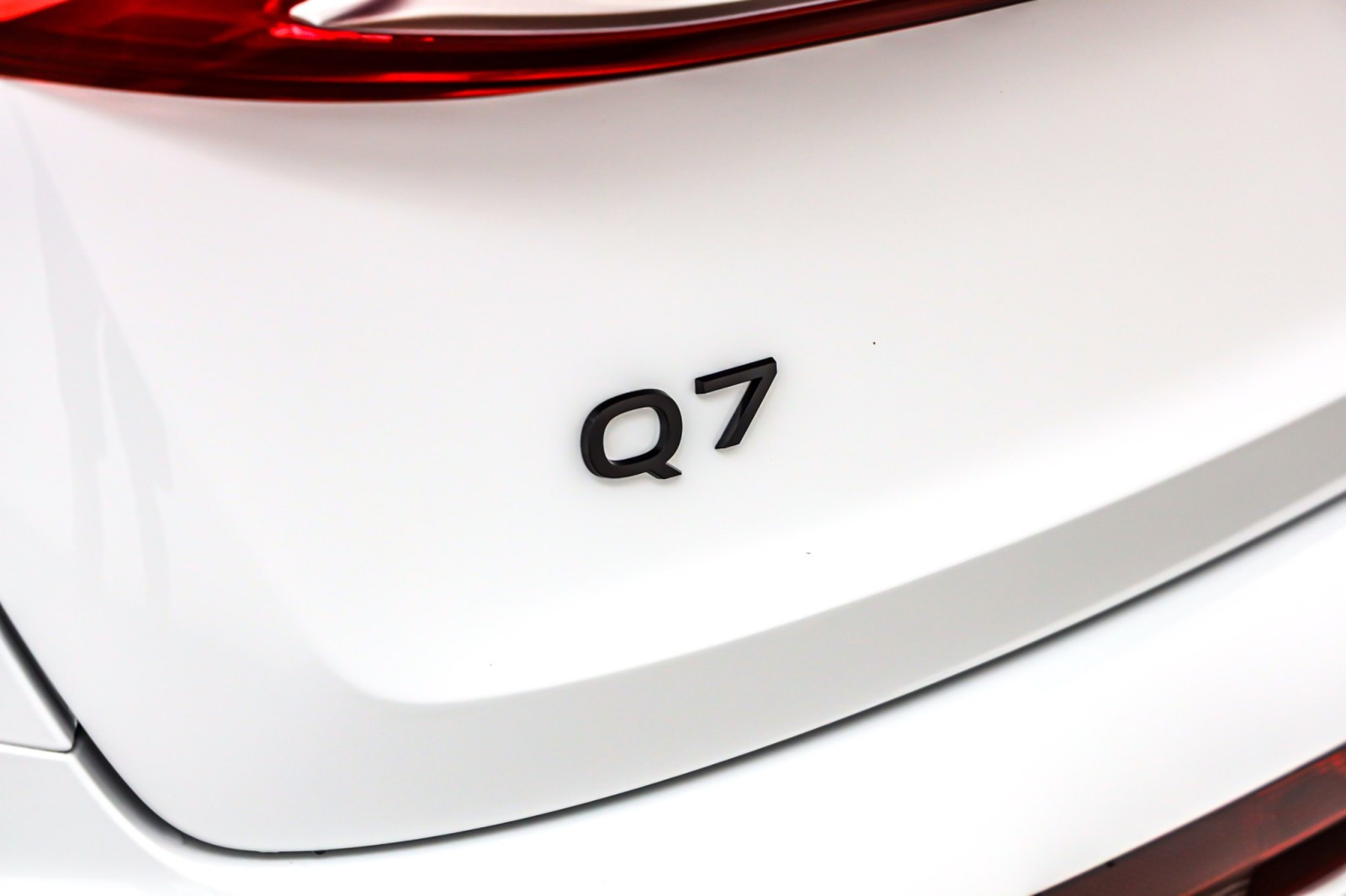 New 2025 Glacier White Metallic Audi Premium Plus 55 TFSI quattro image 9