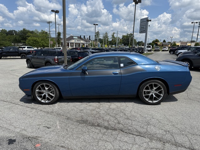 2022 Dodge Challenger GT photo 9
