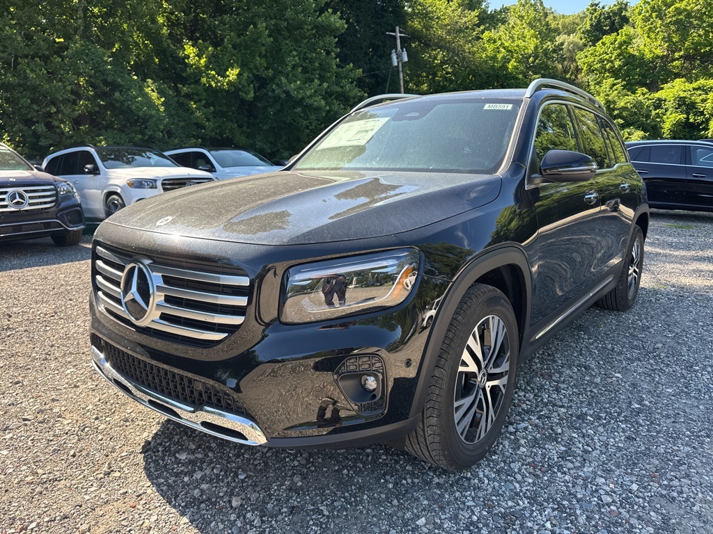 2025 Mercedes Benz GLB 250 4MATIC photo 3
