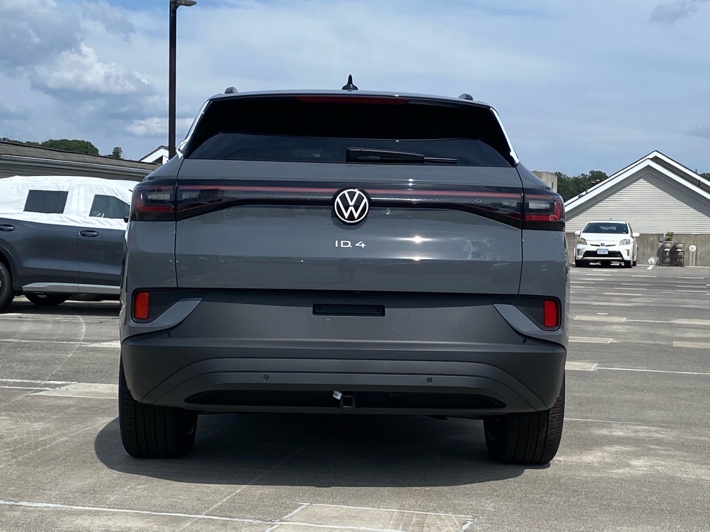 2025 Volkswagen ID.4 Pro photo 3