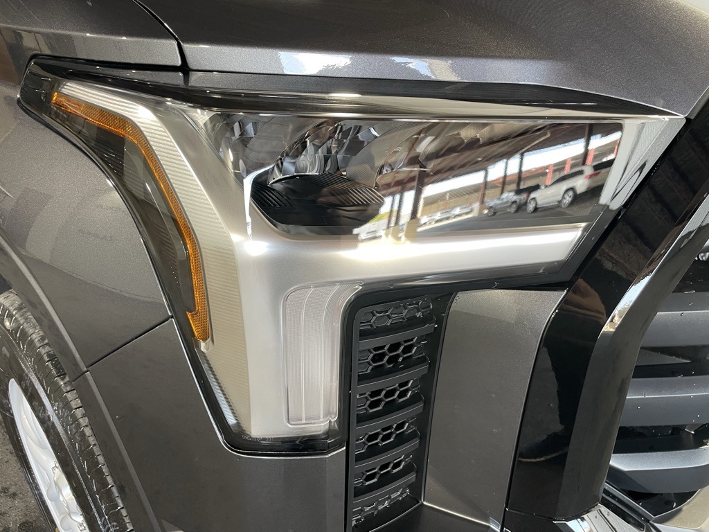 2025 Toyota Tundra SR photo 9